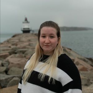 Meet your Posher, Riley